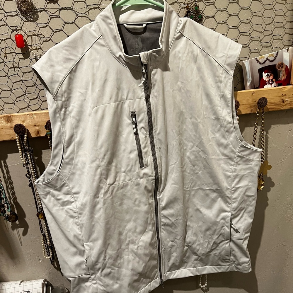 Johnnie o vest